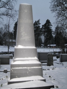 Elias Lönnrotin hautapaasi Sammatin kirkkomaalla. 